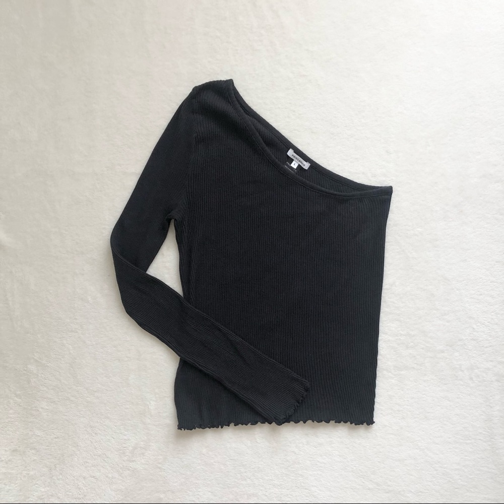 PRISCAvera One Shoulder Top - Picture 2 of 3